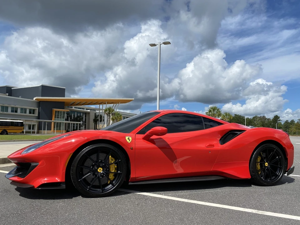 2020 Ferrari 488 Pista - Image 2 of 31