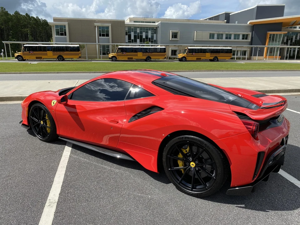 2020 Ferrari 488 Pista - Image 15 of 31