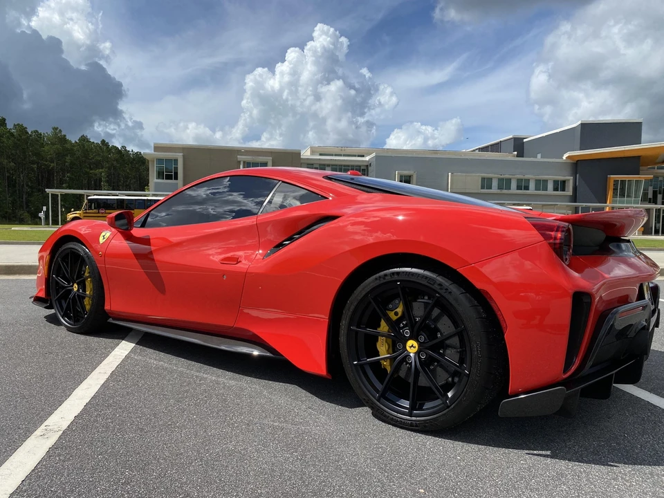 2020 Ferrari 488 Pista - Image 14 of 31