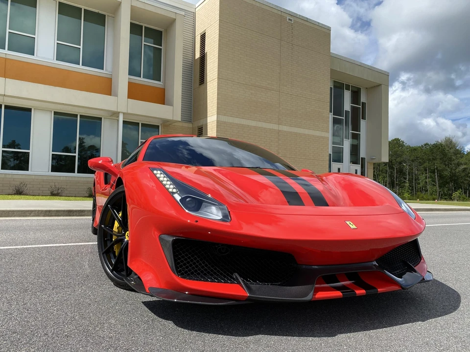 2020 Ferrari 488 Pista - Image 9 of 31