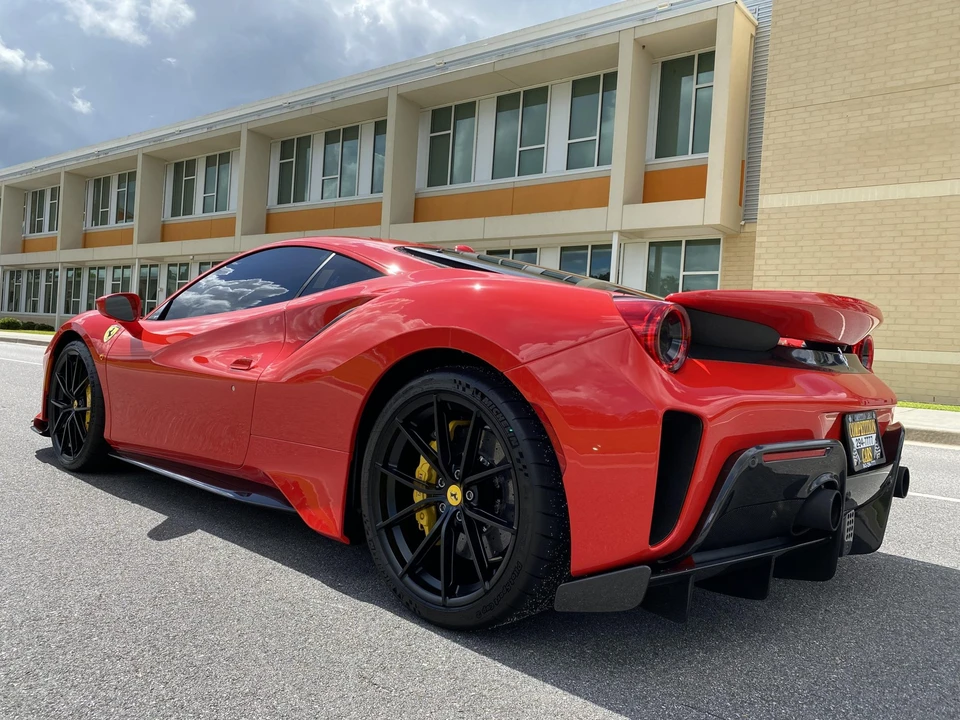 2020 Ferrari 488 Pista - Image 13 of 31