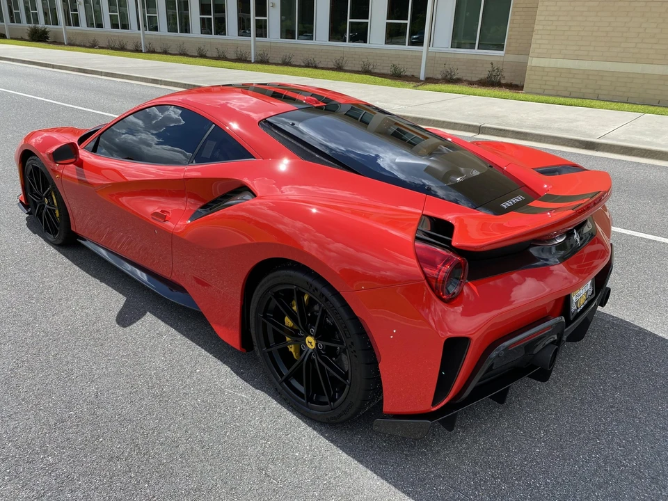 2020 Ferrari 488 Pista - Image 12 of 31