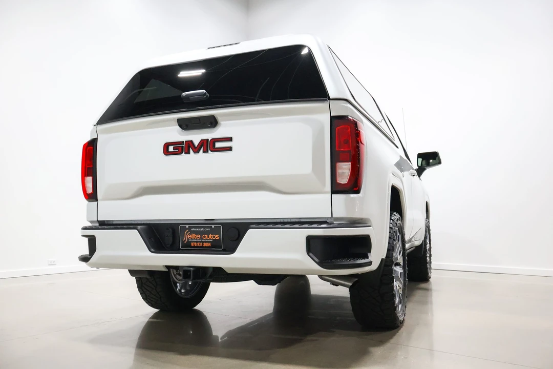 2025 GMC Sierra 5th Gen - Image 24 of 31