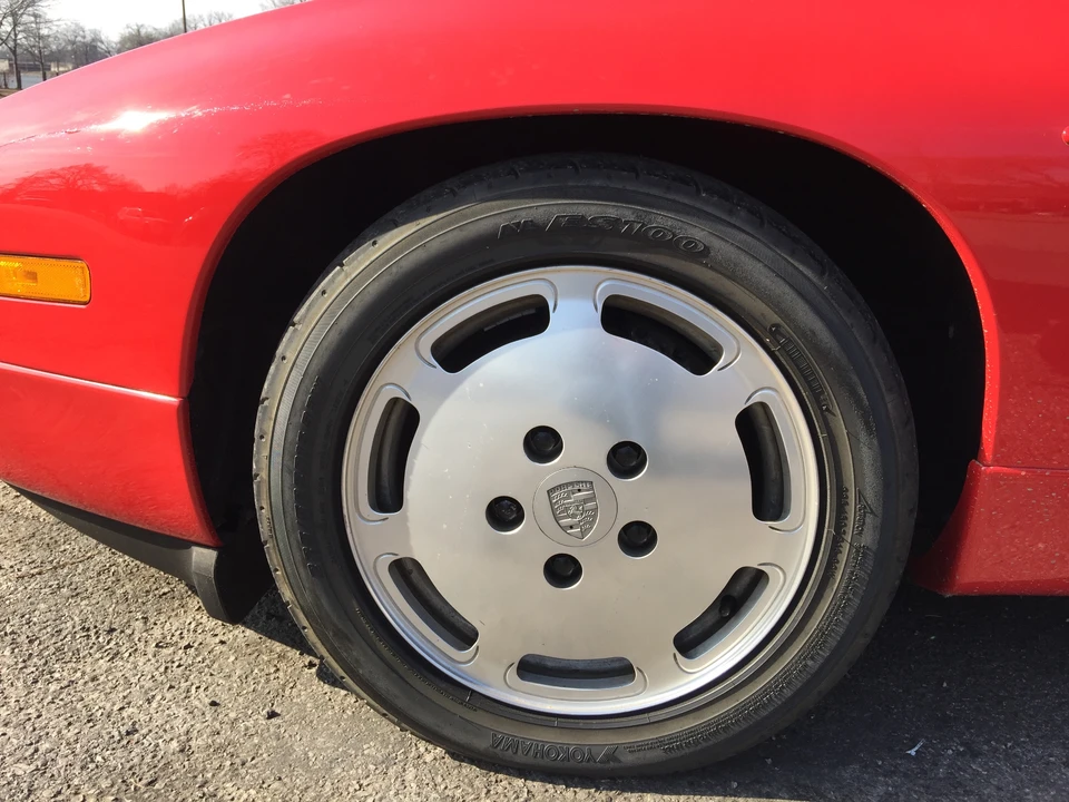 1987 Porsche 928 S4 - Image 9 of 31