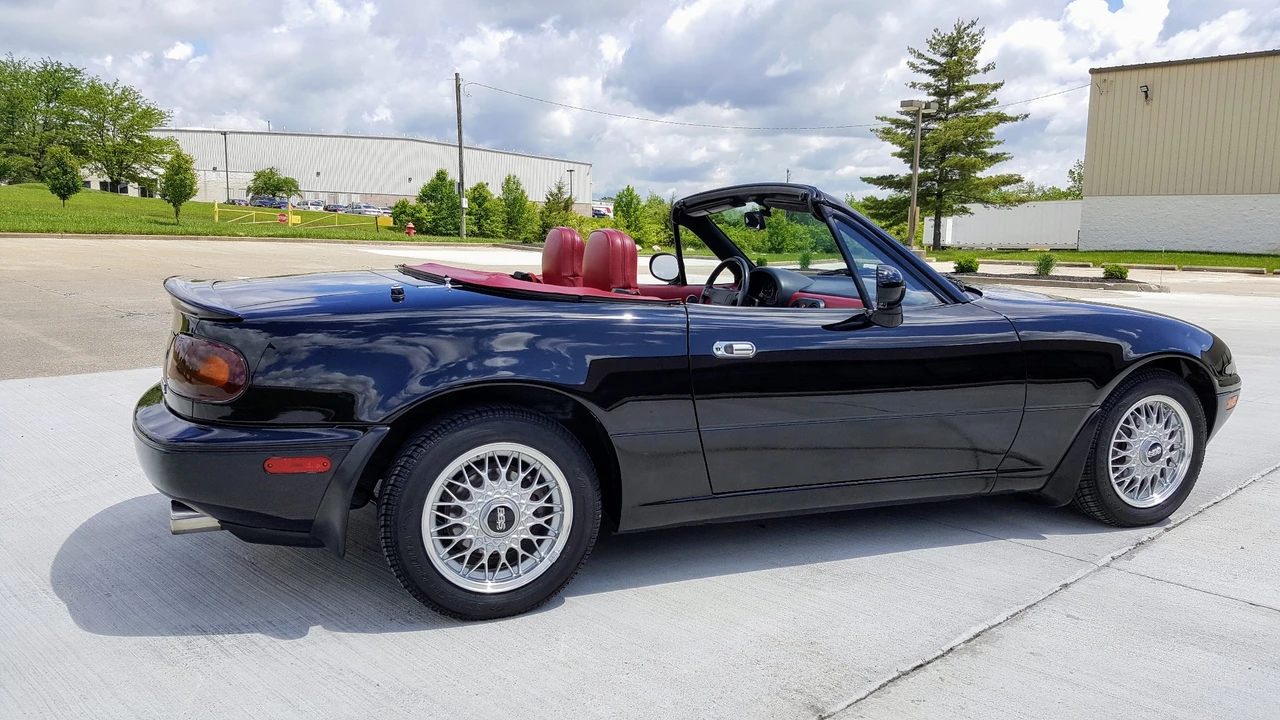 1993 Mazda NA MX-5 Miata - Image 4 of 31