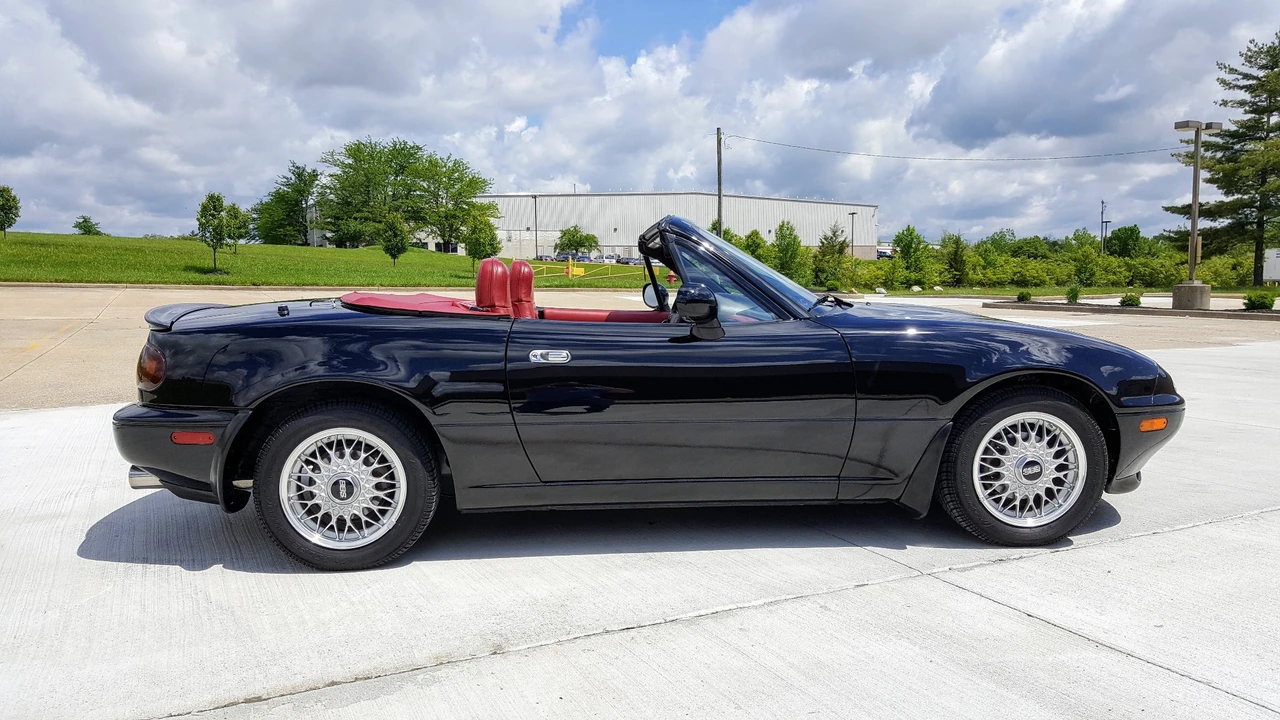 1993 Mazda NA MX-5 Miata - Image 5 of 31