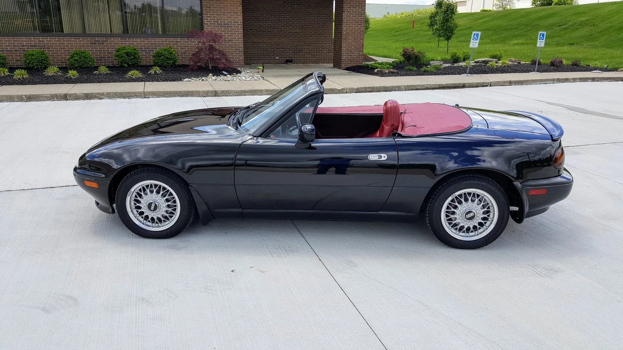 1993 Mazda NA MX-5 Miata - Image 30 of 31