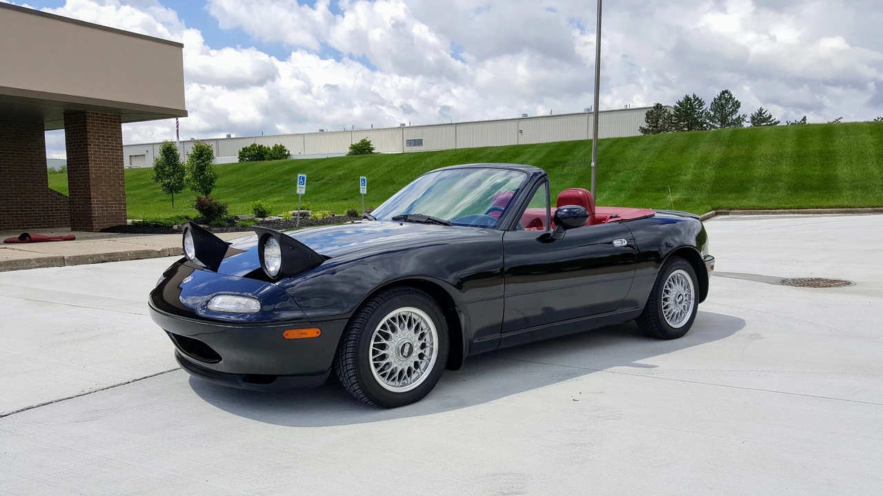 1993 Mazda NA MX-5 Miata - Image 21 of 31