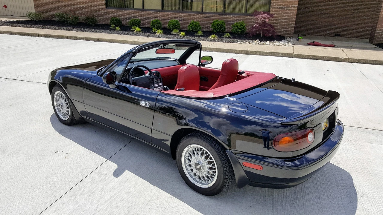 1993 Mazda NA MX-5 Miata - Image 14 of 31