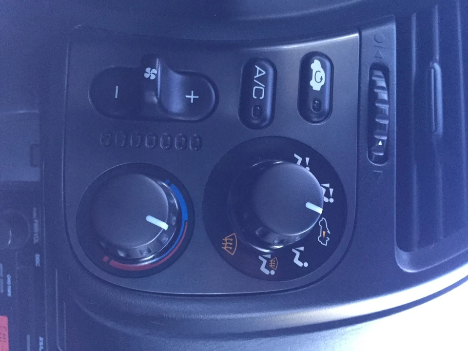 2001 Honda AP1 S2000 - Image 25 of 31