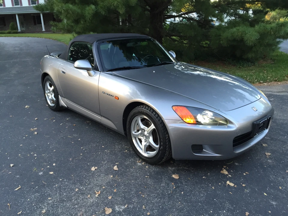 2001 Honda AP1 S2000 - Image 2 of 31