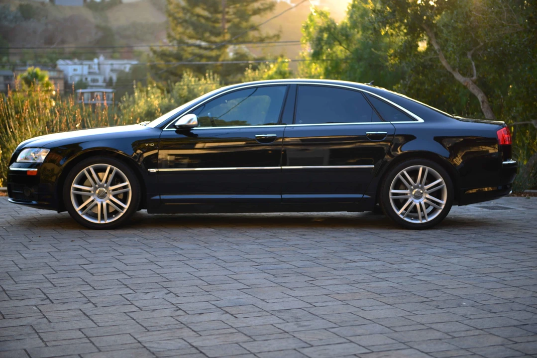 2007 Audi D3 S8 - Image 3 of 31