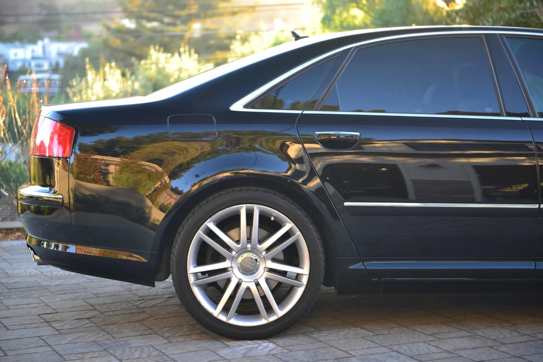 2007 Audi D3 S8 - Image 8 of 31