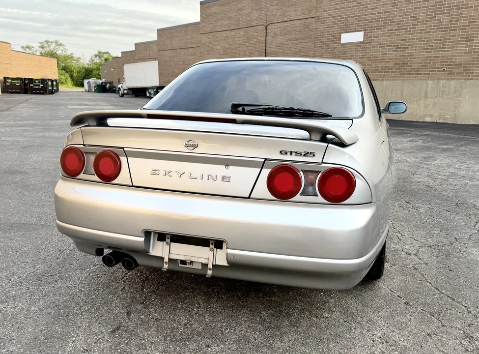 1997 Nissan R33 Skyline 9th Gen - Image 11 of 31