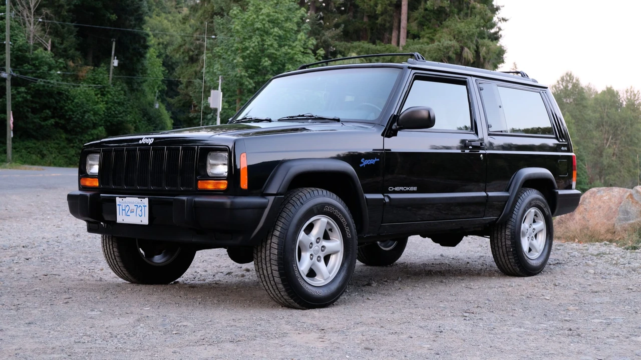1998 Jeep XJ Cherokee - Image 5 of 31