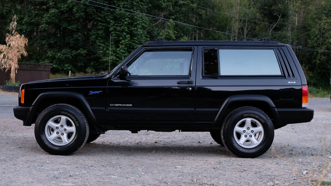 1998 Jeep XJ Cherokee - Image 7 of 31