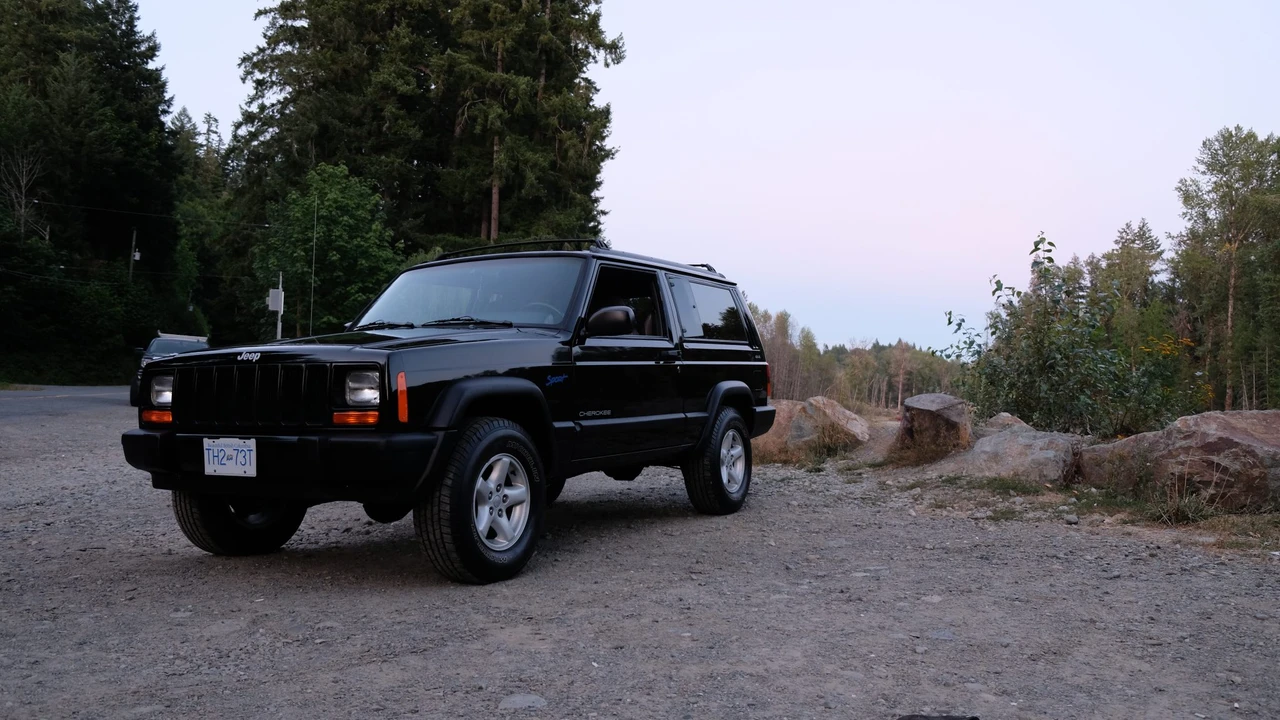 1998 Jeep XJ Cherokee - Image 6 of 31
