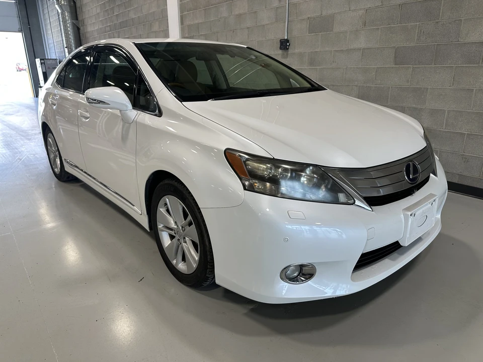 2010 Lexus HS - Image 15 of 31
