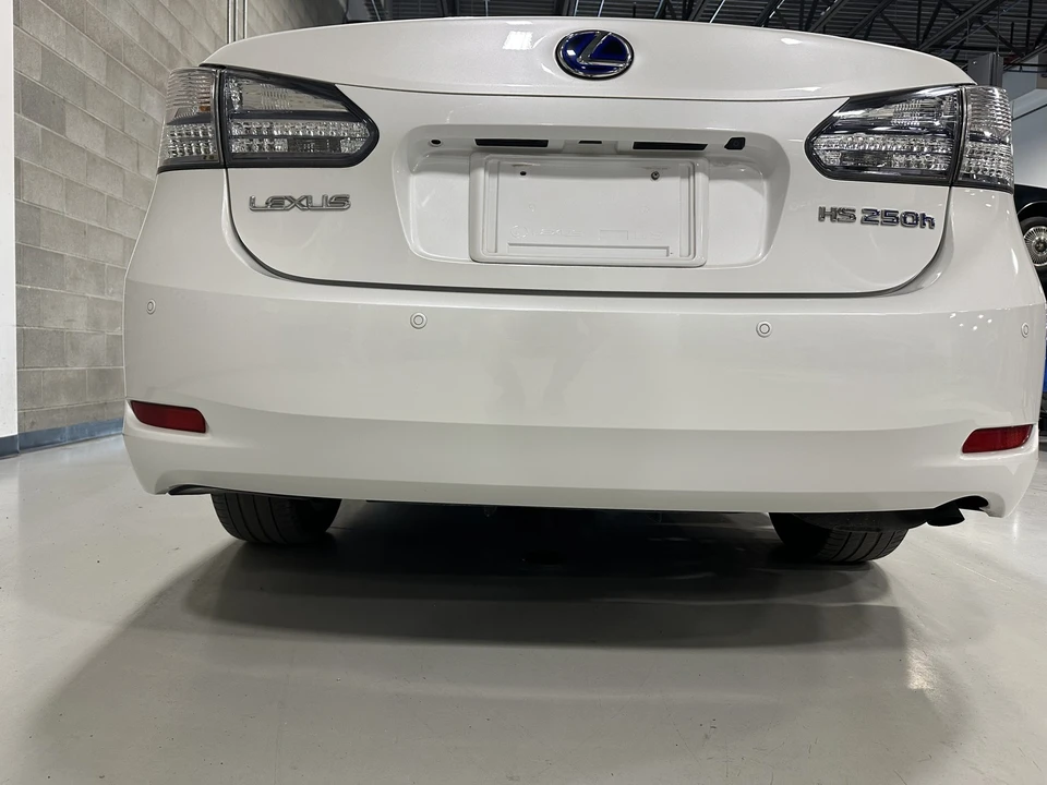 2010 Lexus HS - Image 28 of 31