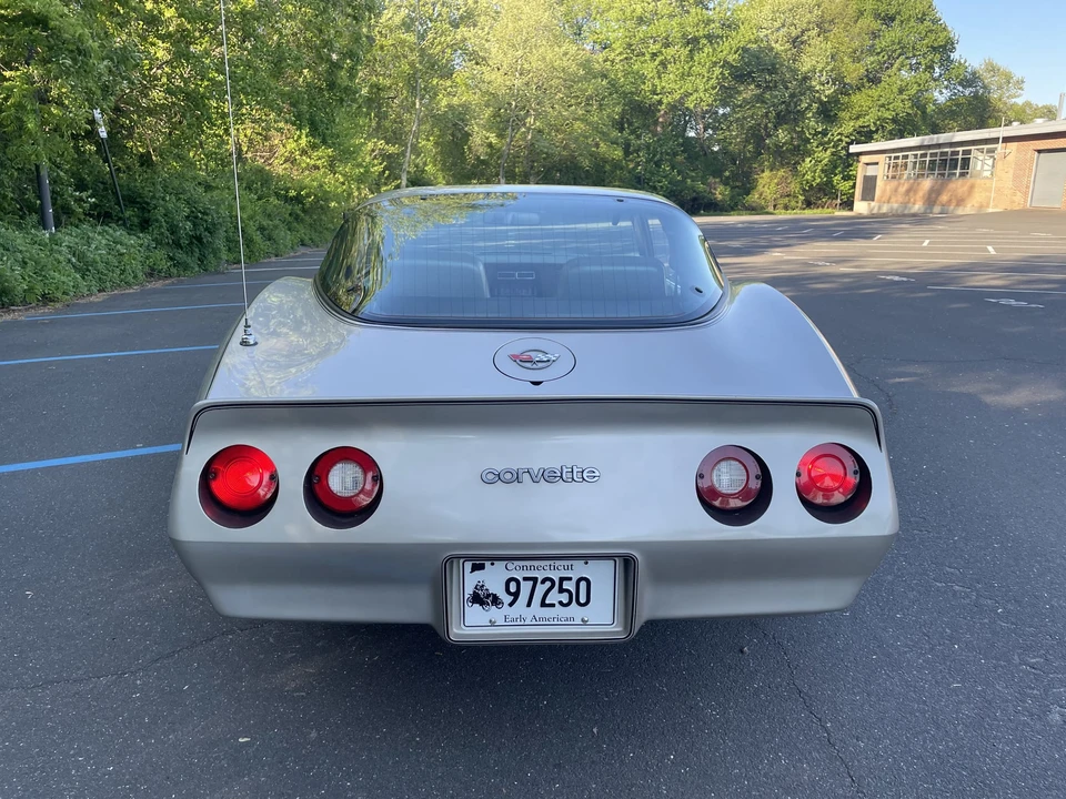 1982 Chevrolet Corvette C3 - Image 10 of 31