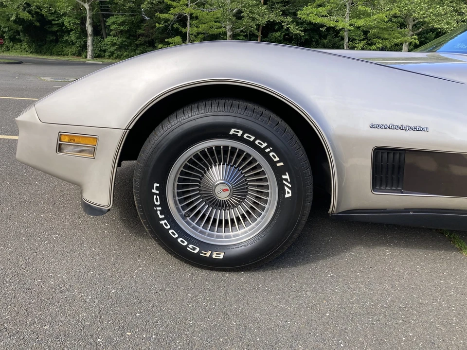 1982 Chevrolet Corvette C3 - Image 27 of 31