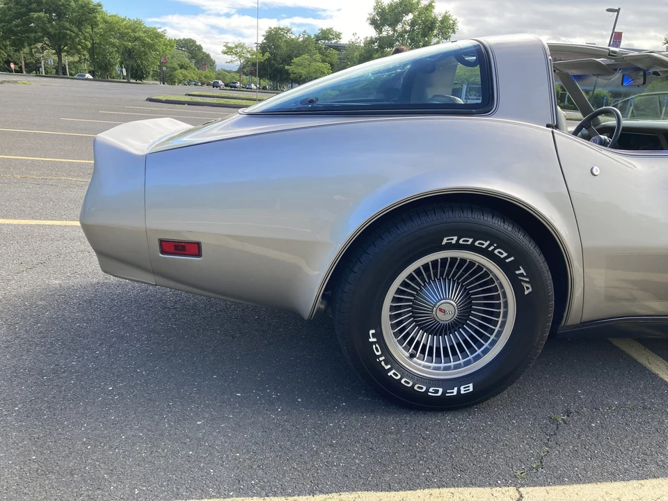 1982 Chevrolet Corvette C3 - Image 29 of 31