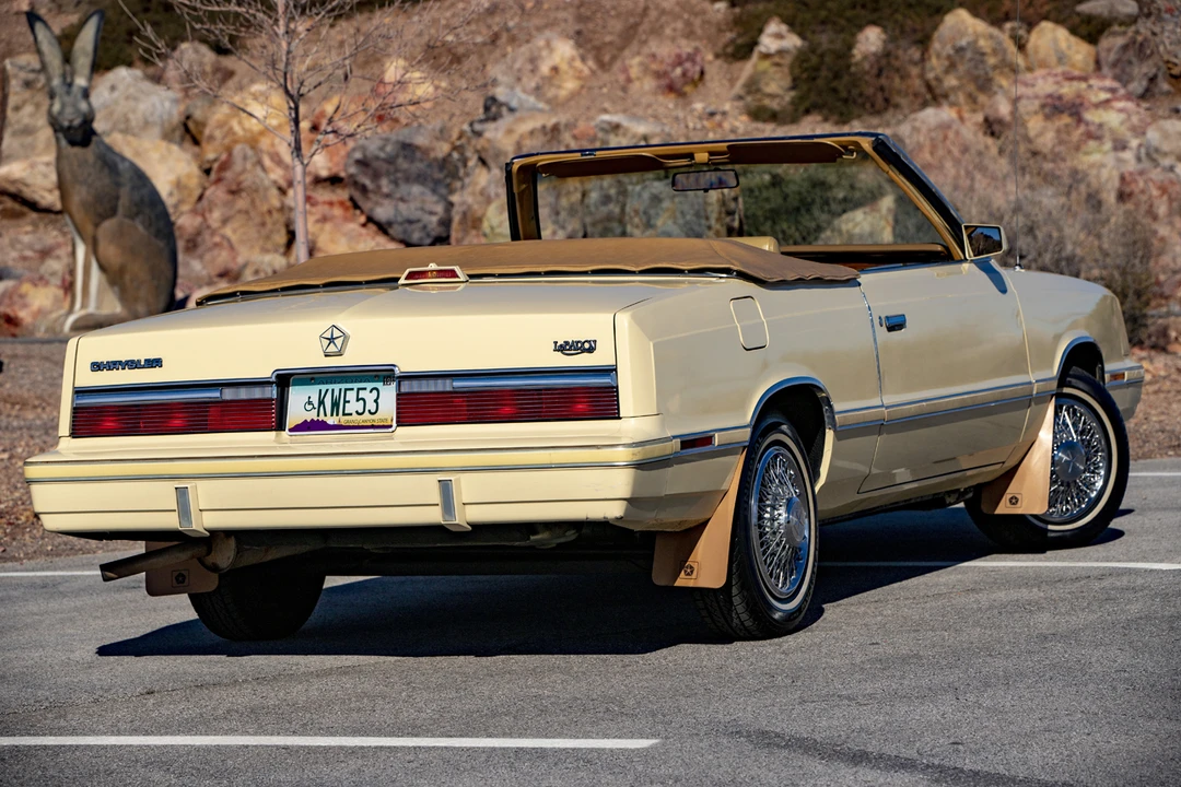 1982 Chrysler LeBaron - Image 26 of 31