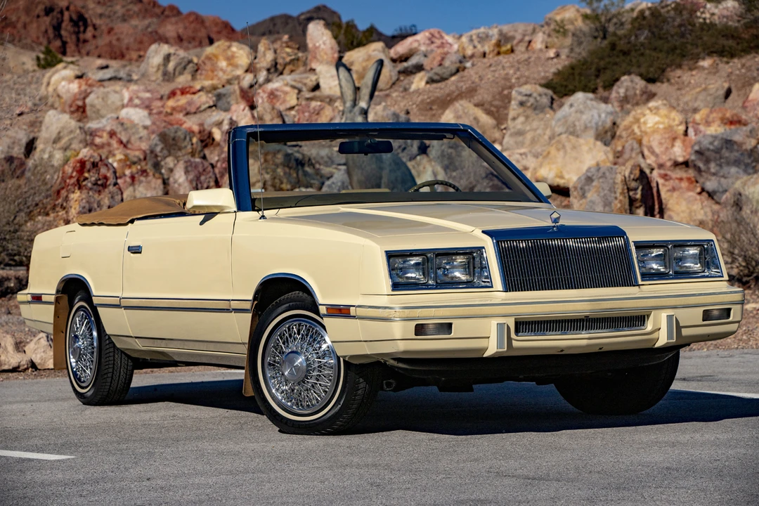 1982 Chrysler LeBaron - Image 30 of 31