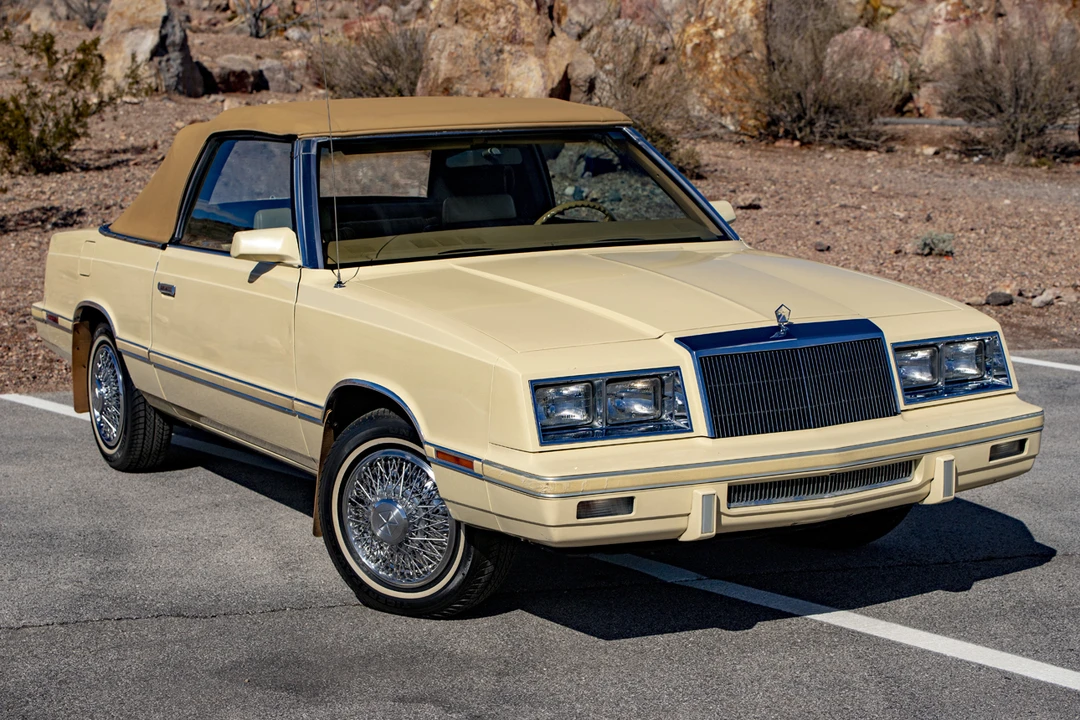 1982 Chrysler LeBaron - Image 13 of 31