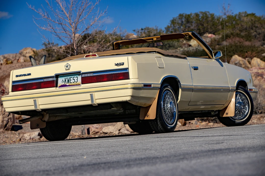 1982 Chrysler LeBaron - Image 27 of 31