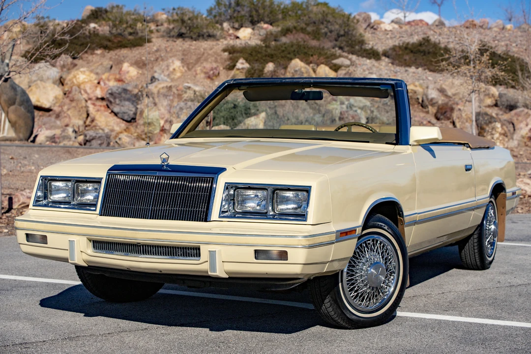 1982 Chrysler LeBaron - Image 17 of 31