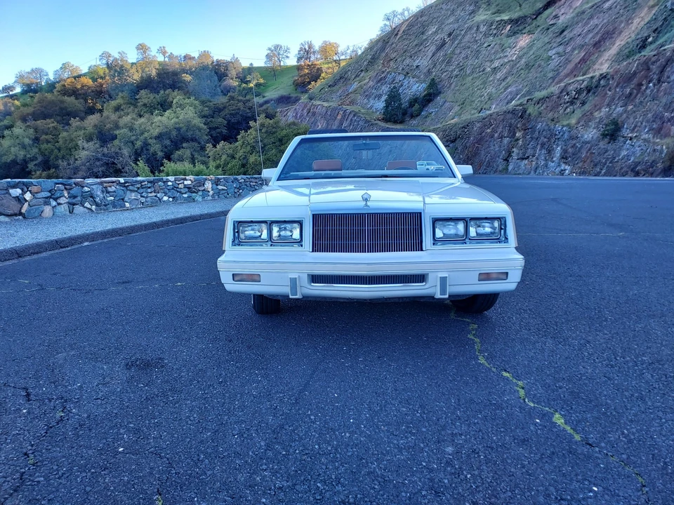 1983 Chrysler LeBaron - Image 11 of 31