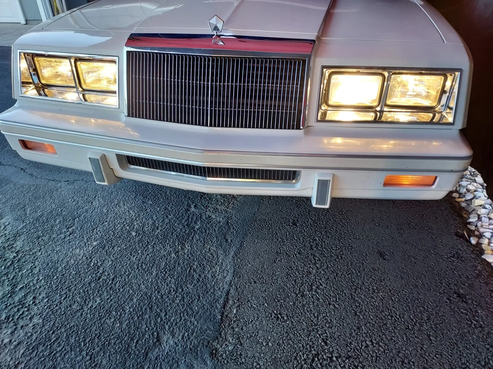 1983 Chrysler LeBaron - Image 12 of 31