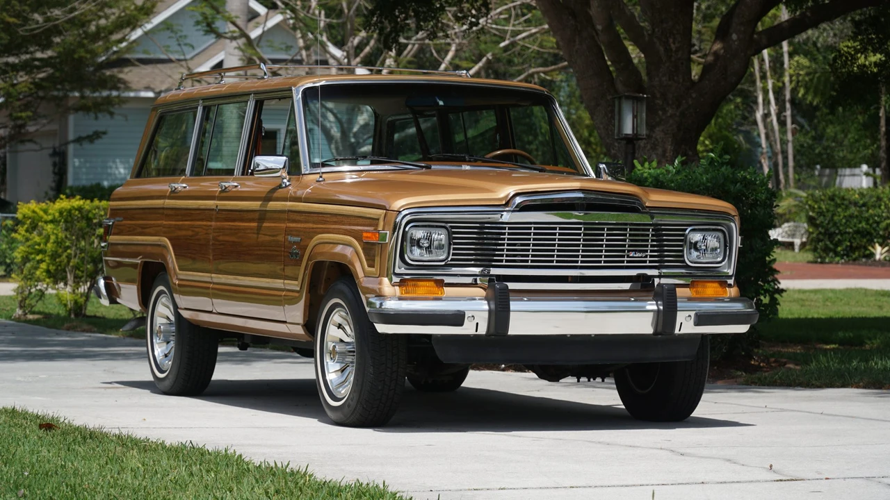 1983 Jeep SJ Wagoneer - Image 12 of 31