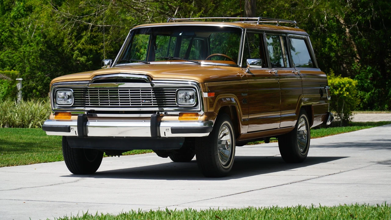 1983 Jeep SJ Wagoneer - Image 5 of 31