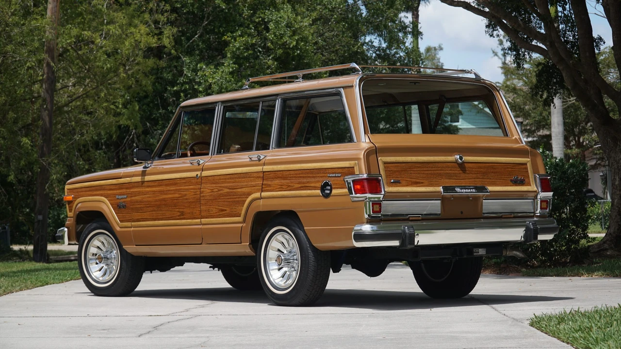 1983 Jeep SJ Wagoneer - Image 26 of 31