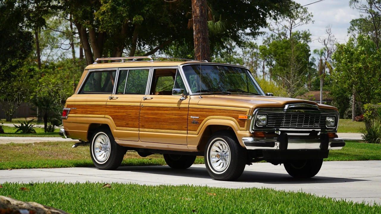 1983 Jeep SJ Wagoneer - Image 17 of 31