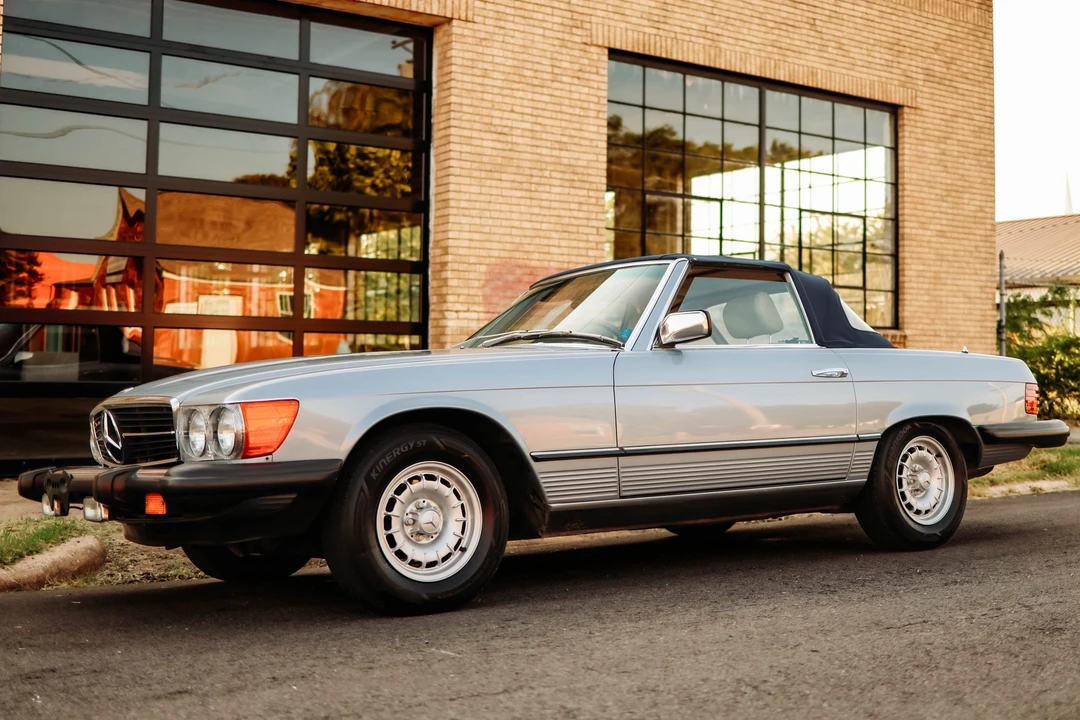 1983 Mercedes-Benz R107 SL-Class - Image 2 of 31