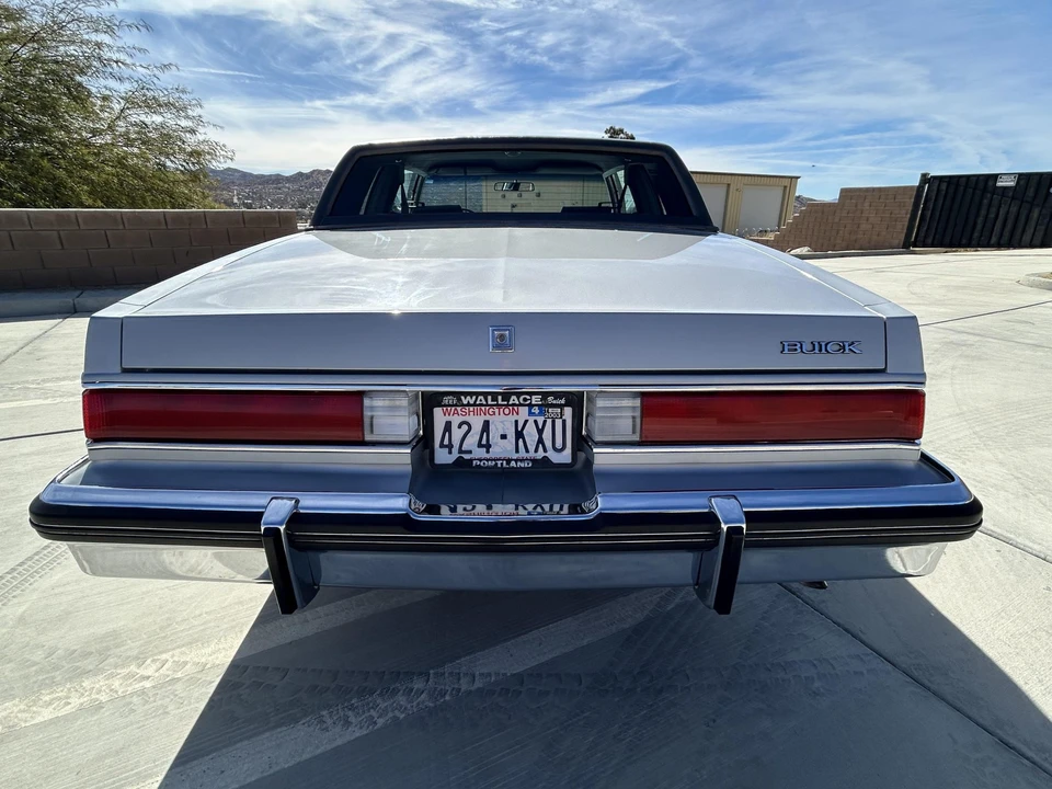 1985 Buick LeSabre - Image 24 of 31