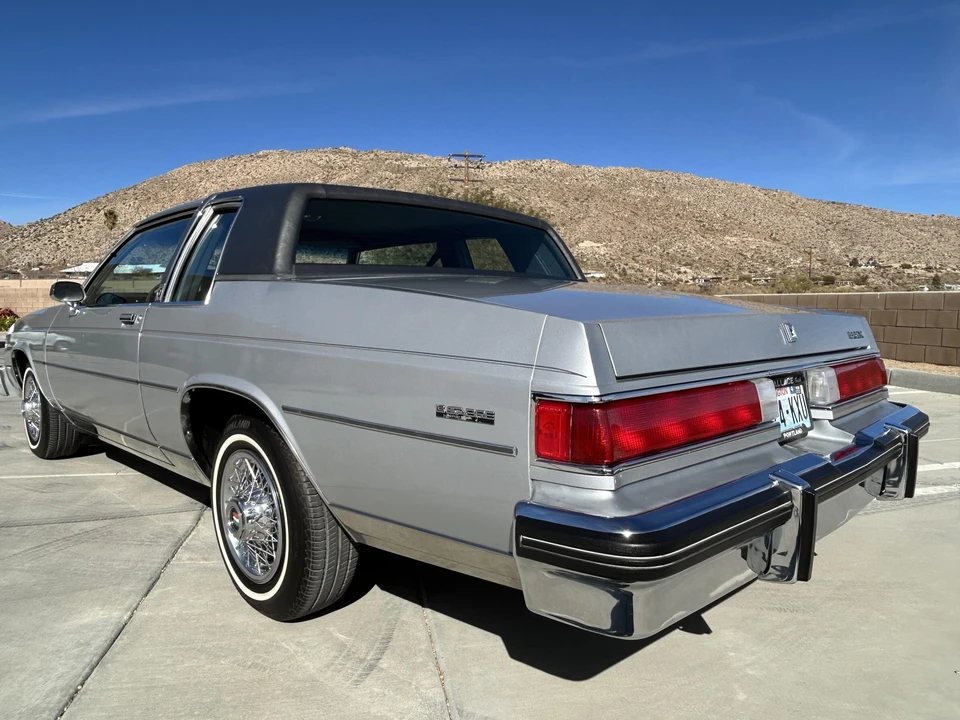 1985 Buick LeSabre - Image 27 of 31
