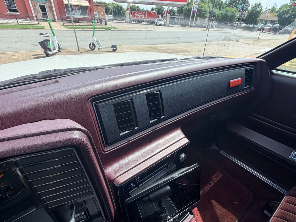1985 Chevrolet Monte Carlo 4th Gen - Image 24 of 31