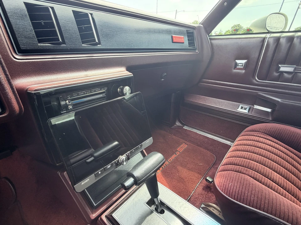 1985 Chevrolet Monte Carlo 4th Gen - Image 25 of 31