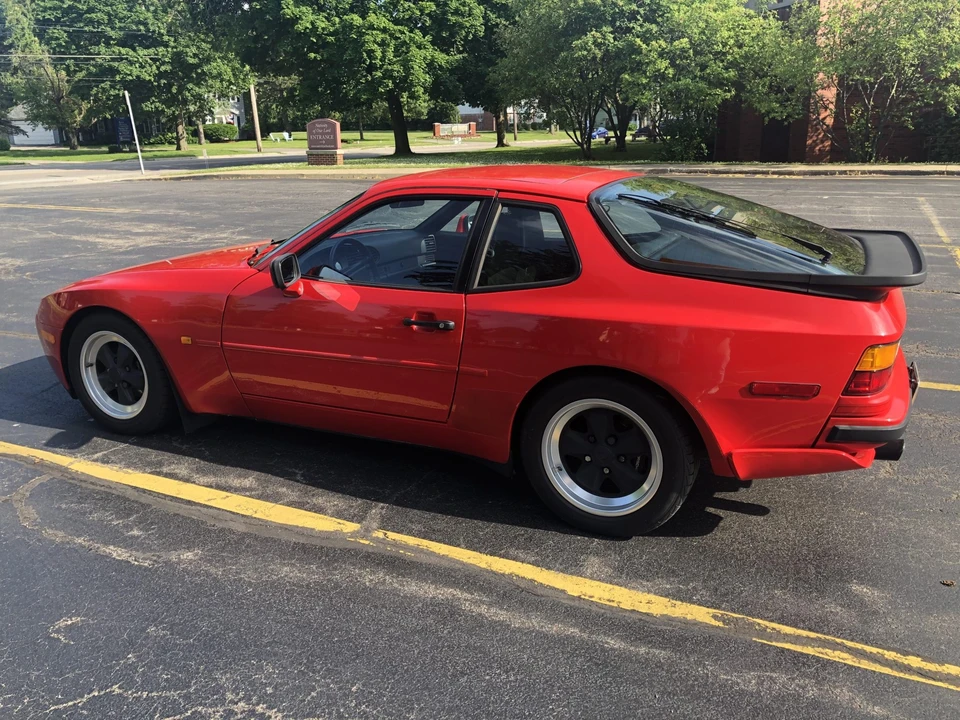 1986 Porsche 944 Turbo - Image 14 of 31