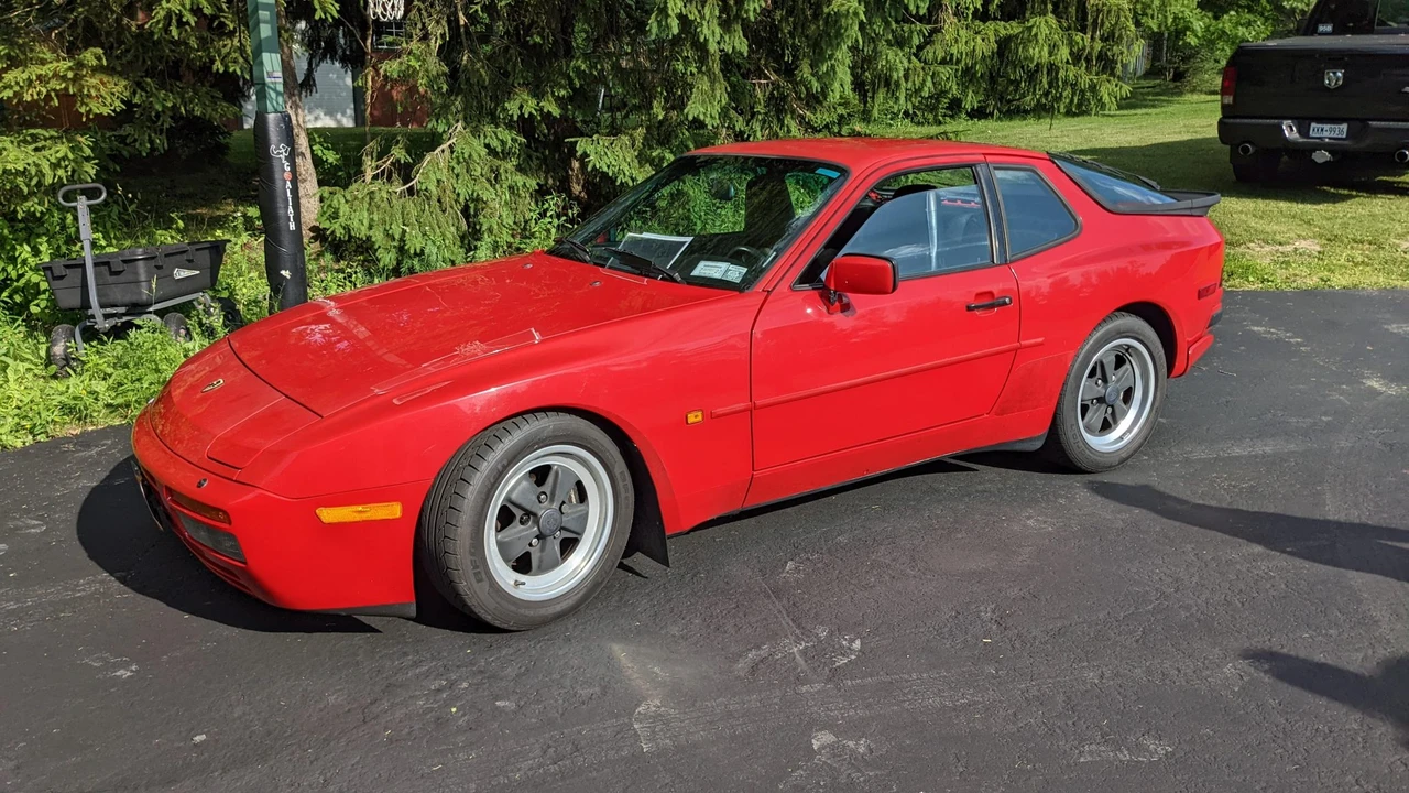 1986 Porsche 944 Turbo - Image 2 of 31