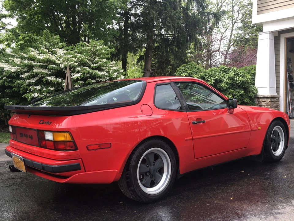 1986 Porsche 944 Turbo - Image 8 of 31