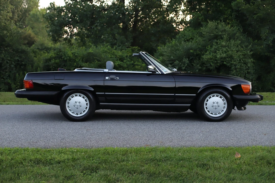 1987 Mercedes-Benz R107 SL-Class - Image 18 of 31