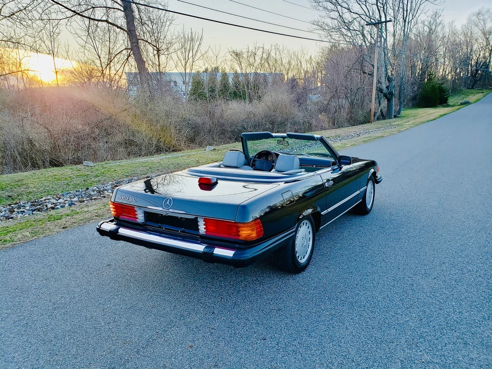 1987 Mercedes-Benz R107 SL-Class - Image 5 of 31