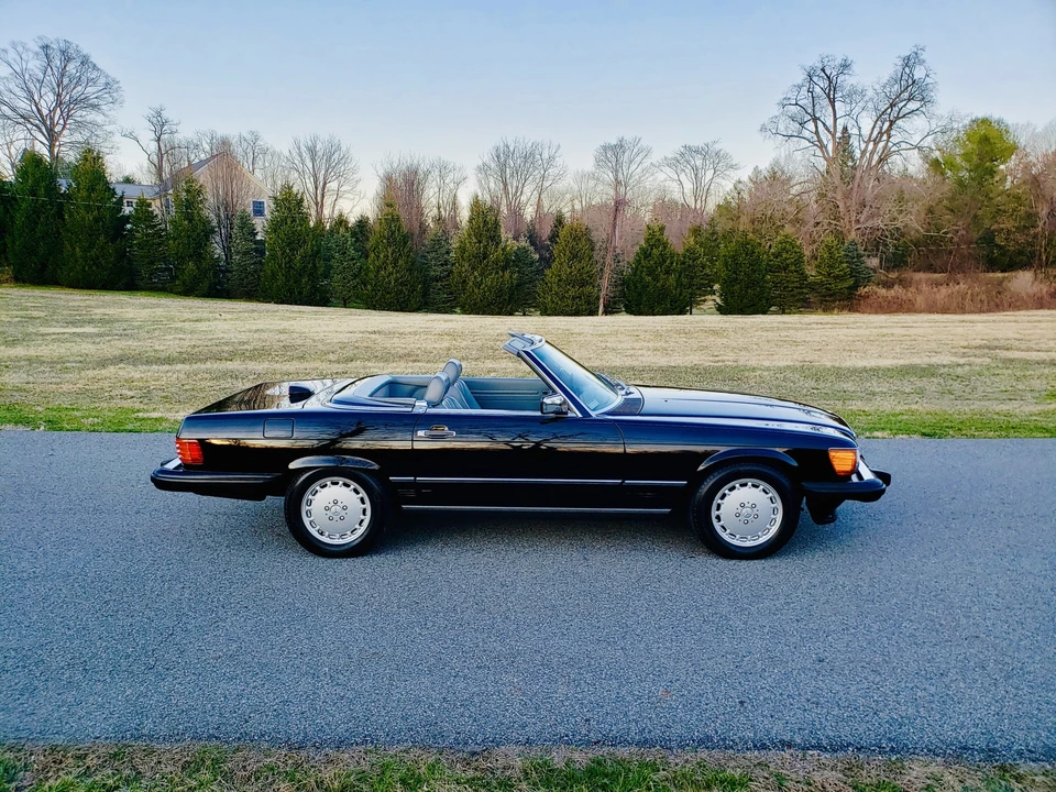 1987 Mercedes-Benz R107 SL-Class - Image 18 of 31