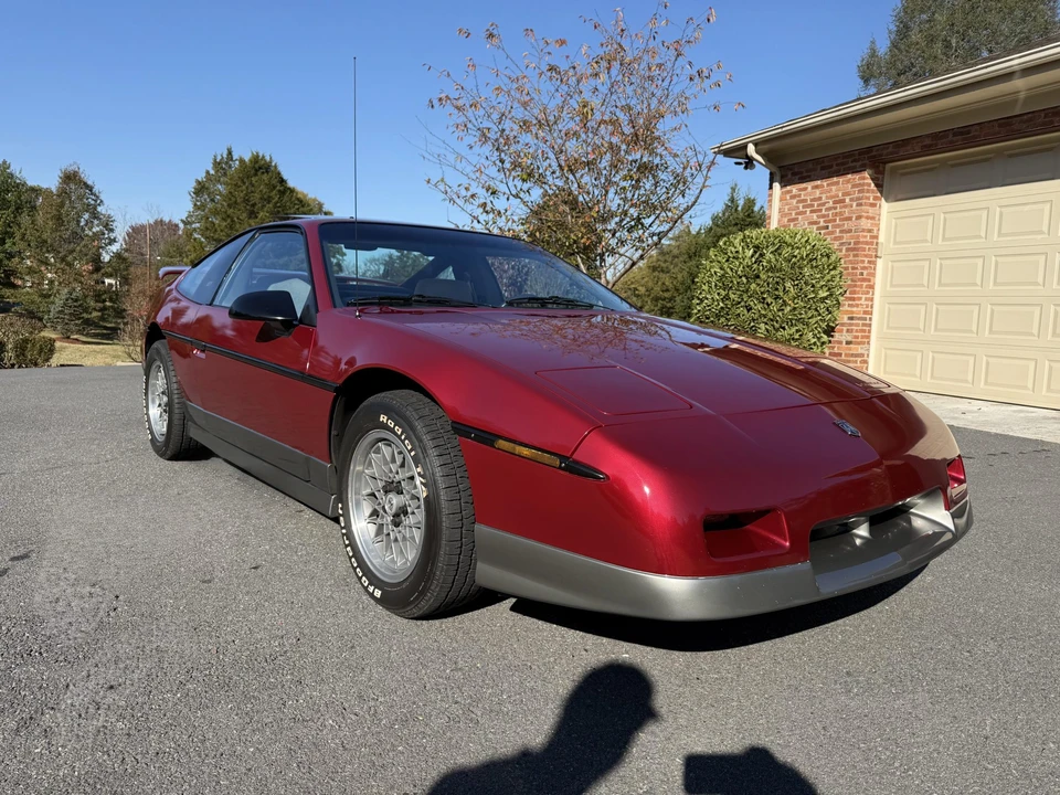 1987 Pontiac Fiero GT - Image 7 of 31