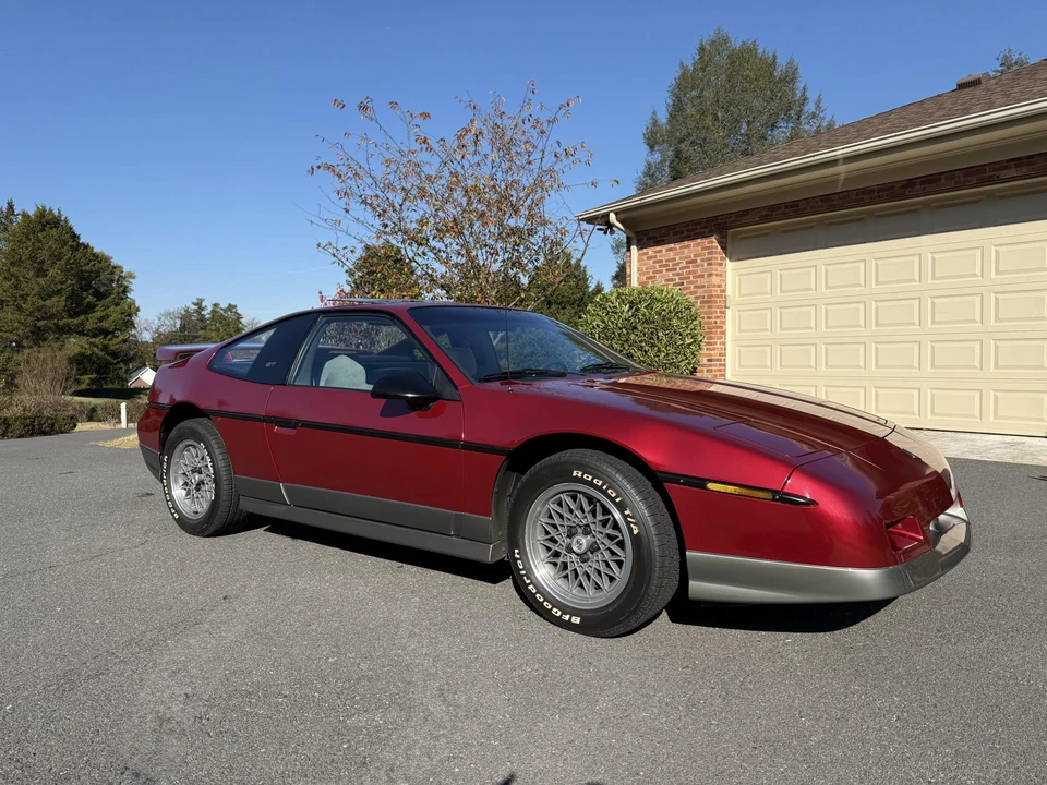 1987 Pontiac Fiero GT - Image 9 of 31